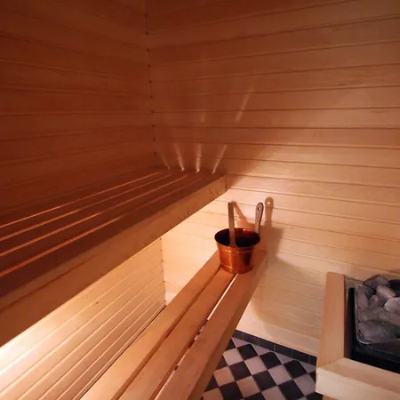 Moisa Iseteeninduslik Majutus